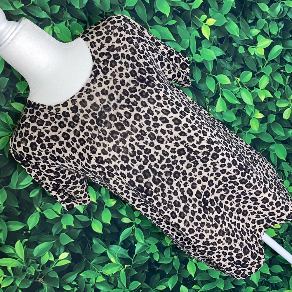 100% Silk Knit Leopard Print Short-Sleeve Blouse by August Silk · Size 1X - Picture 2 of 6